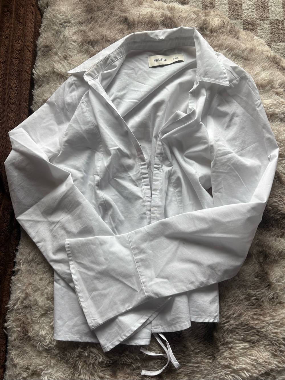 Hollister women’s White Button-Down Shirt